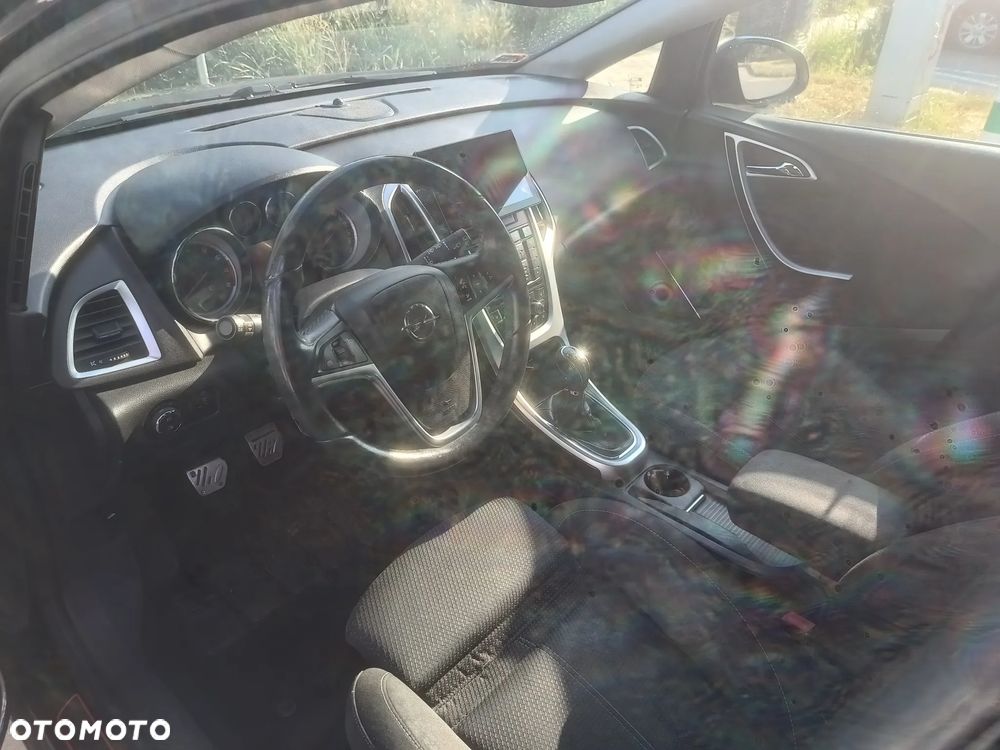 Opel Astra 1.4 T Cosmo - 6