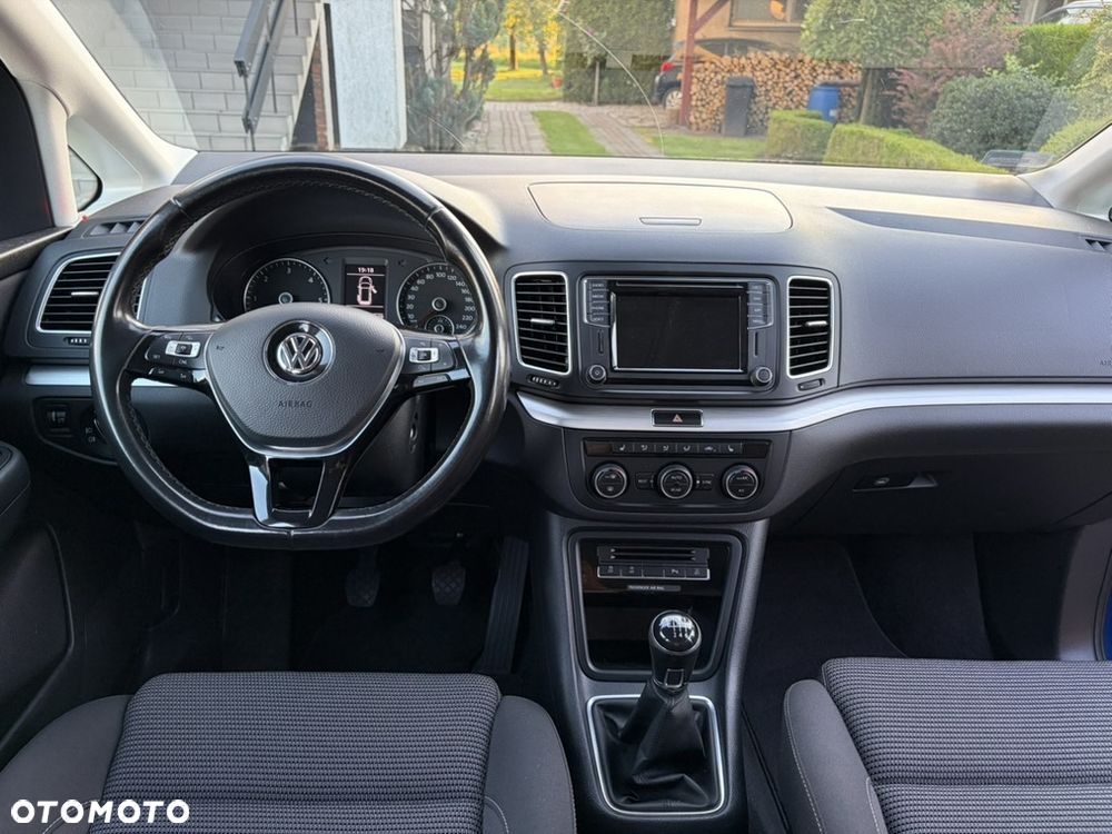 Volkswagen Sharan 2.0 TDI BMT Comfortline - 11