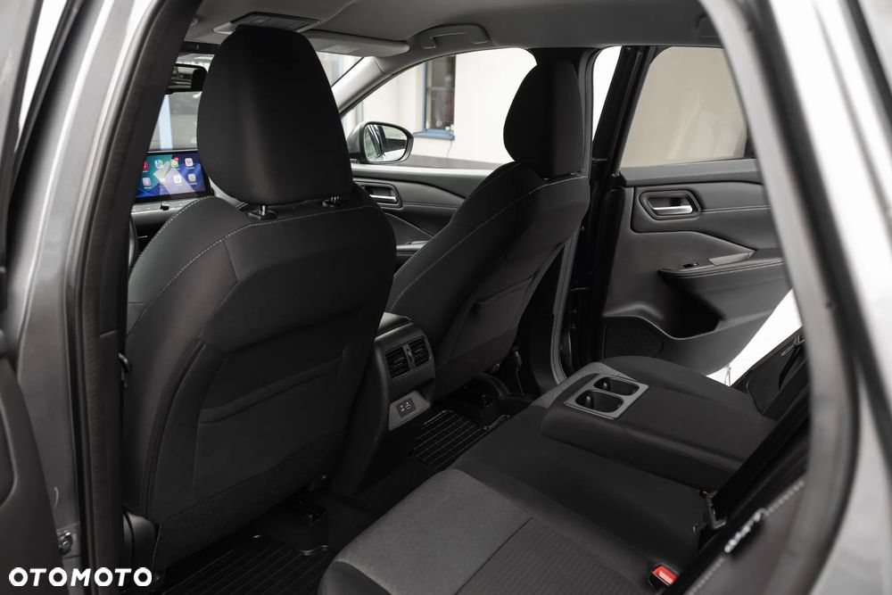 Nissan Qashqai 1.3 DIG-T N-Connecta - 32