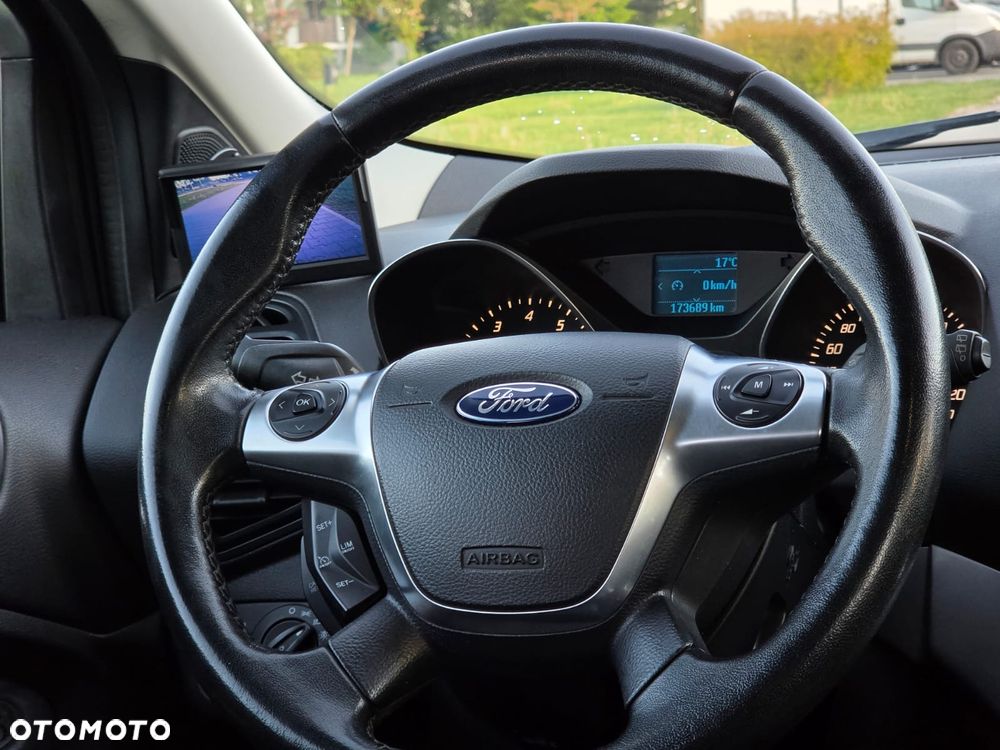 Ford Kuga 1.6 EcoBoost 2x4 Titanium - 20