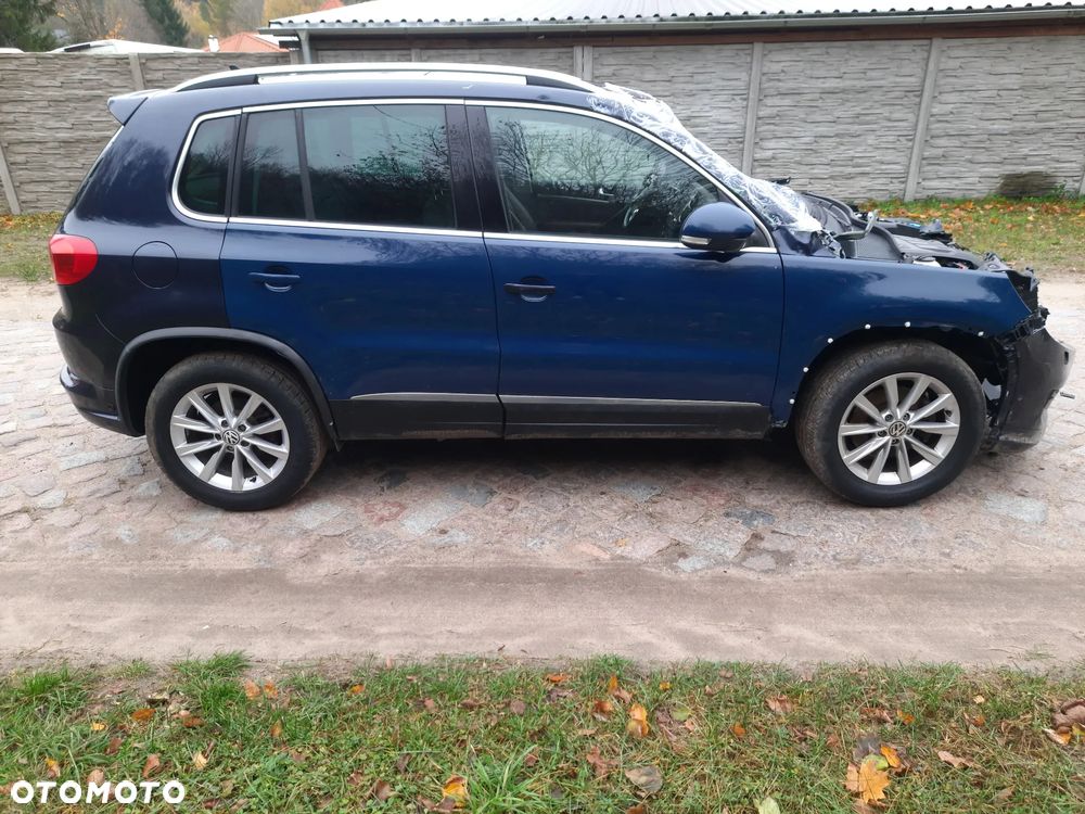 Volkswagen Tiguan 2.0 TDI DPF 4Motion BlueMotion Technology DSG Cup Sport & Style - 6