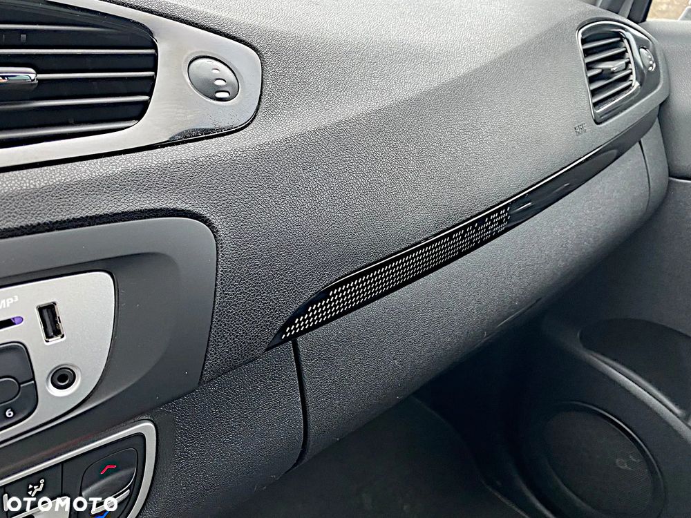Renault Scenic - 12