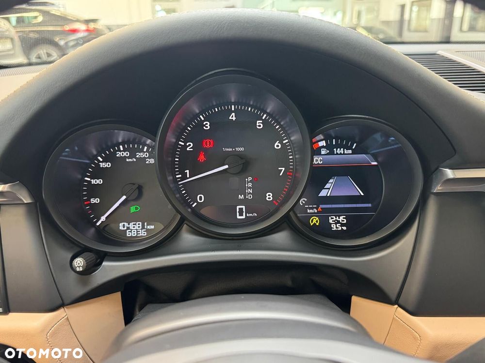 Porsche Macan Standard - 15