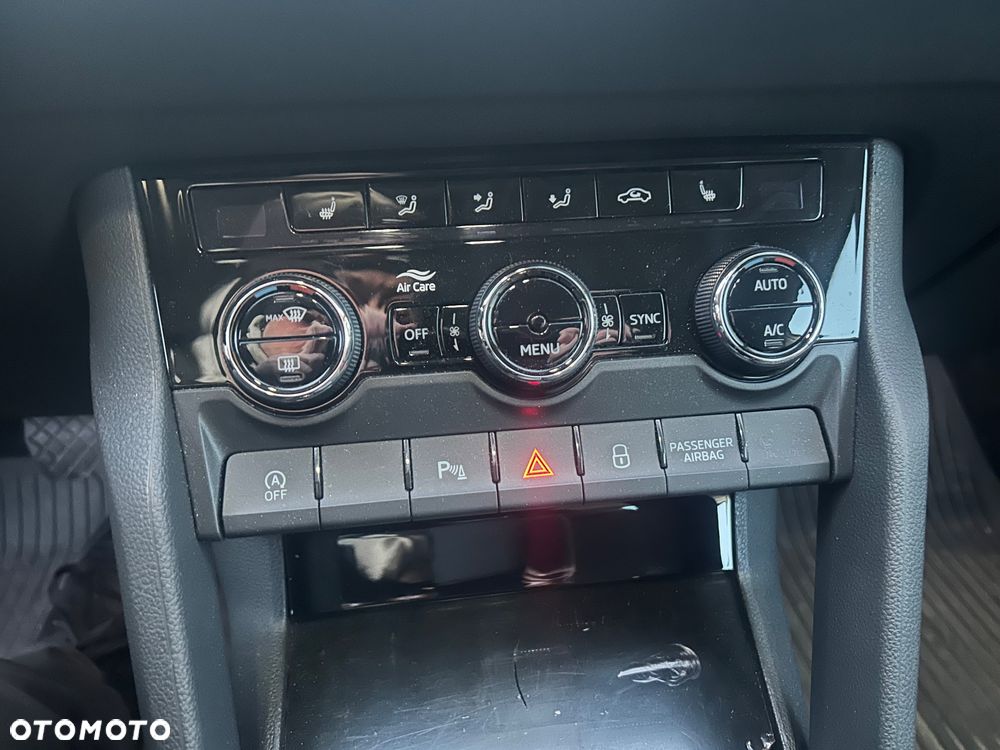 Skoda Karoq 1.5 TSI ACT GPF 4x2 Style DSG - 9