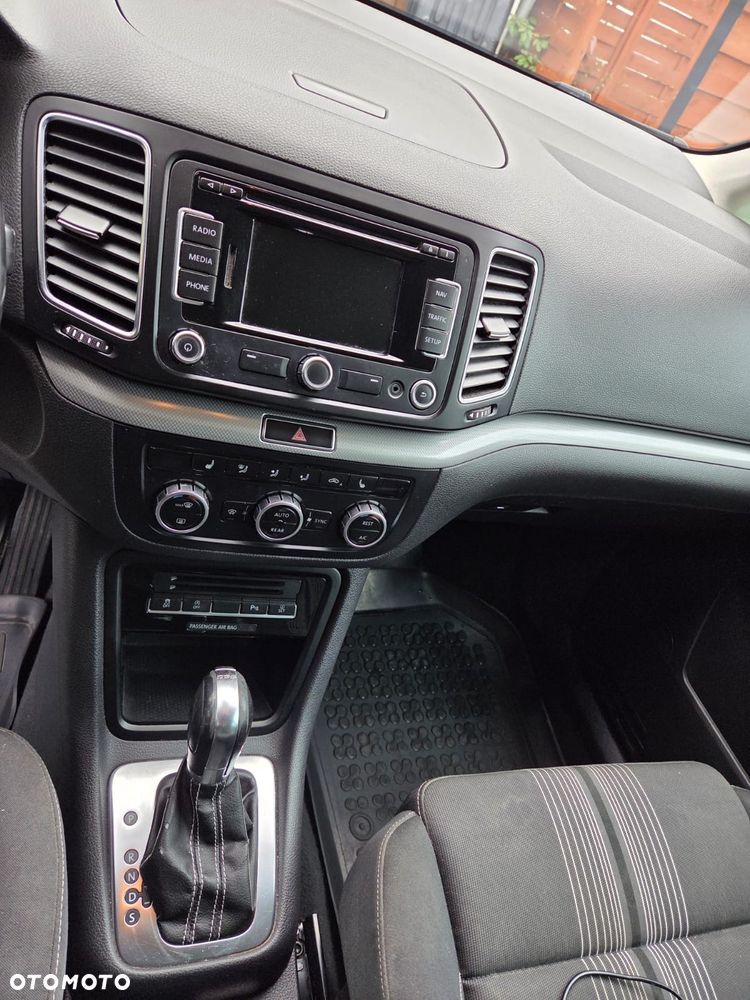 Volkswagen Sharan 2.0 TDI Comfortline DSG - 13