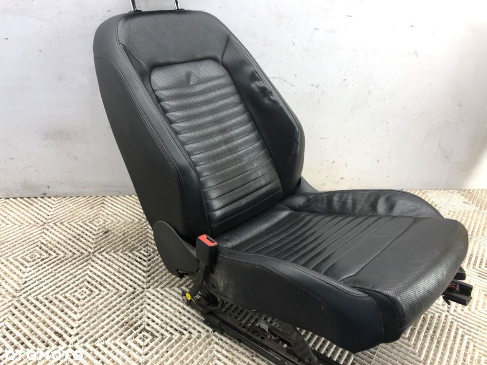 FOTELE KANAPA KOMPLET - 1799.00 PLN - VW PASSAT B8 (3G2, CB2) 2014 - 2022 2.0 TDI 4motion 140 kW - 11