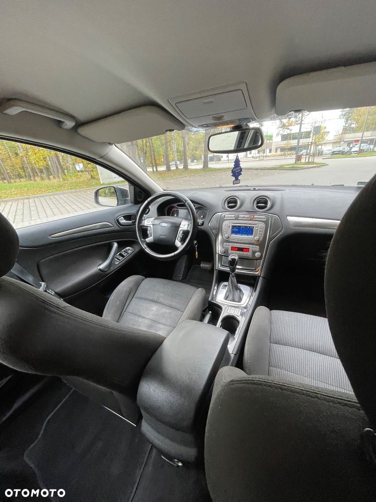 Ford Mondeo 2.0 TDCi Ambiente - 14