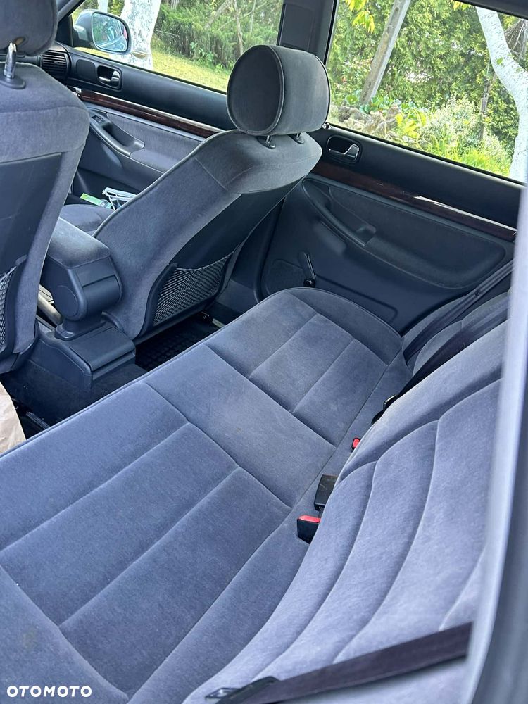 Audi A4 Avant - 4