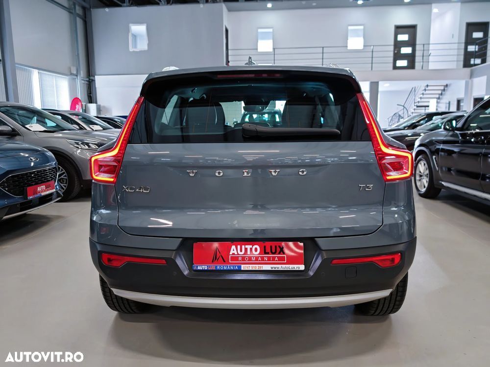 Volvo XC 40 T3 AT8 Momentum Pro - 15
