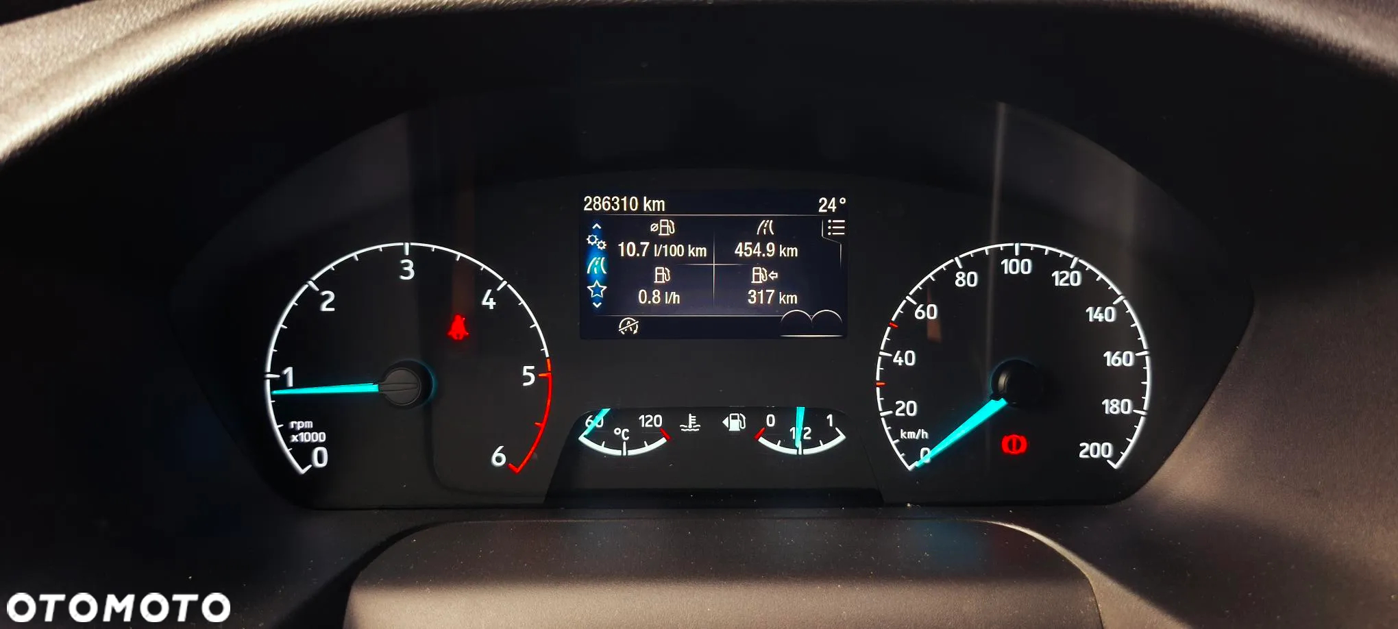 Ford Tourneo Custom 2.0 EcoBlue L2 Titanium - 11