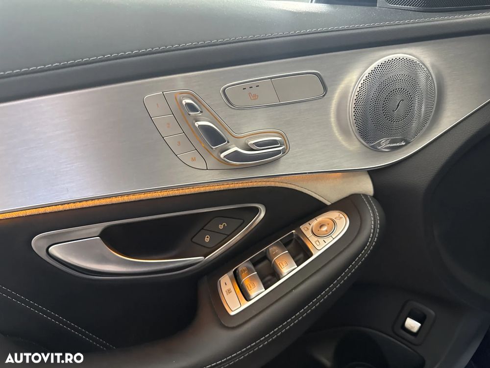 Mercedes-Benz C 63 AMG - 15