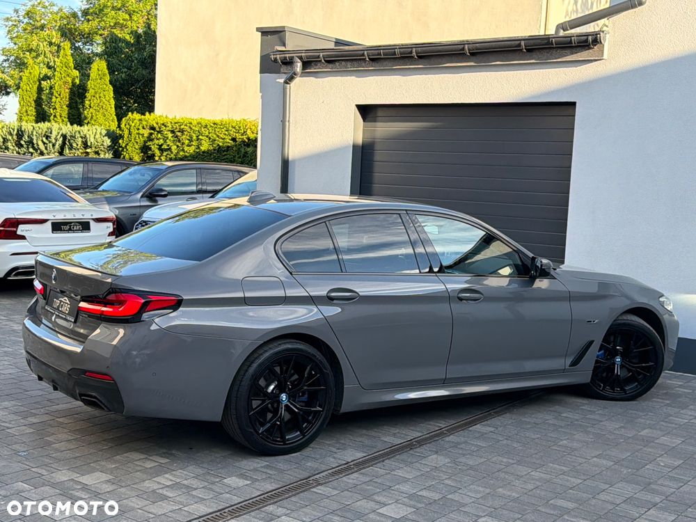 BMW Seria 5 530e PHEV M Sport - 35