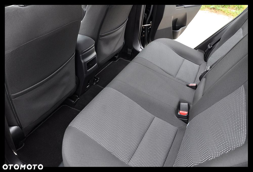 Toyota Auris - 23