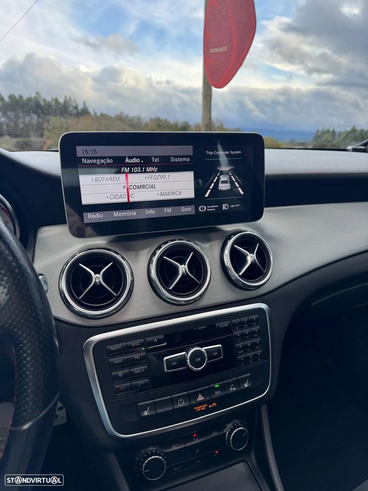 Mercedes-Benz GLA 200 (CDI) d 7G-DCT AMG Line - 33