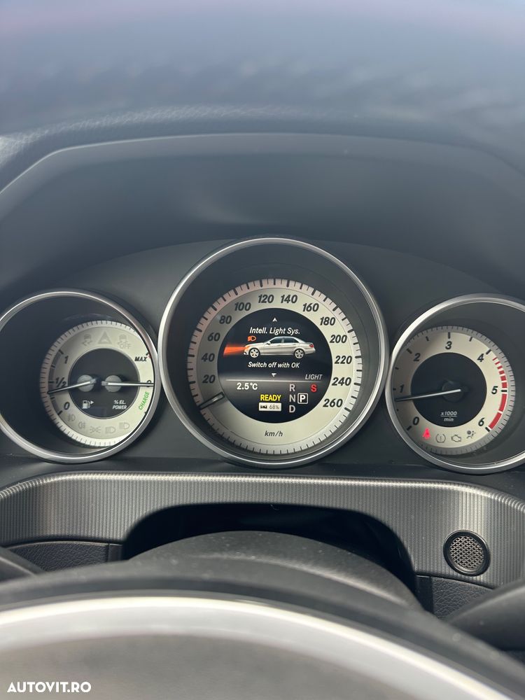 Mercedes-Benz E 300 BLUETEC HYBRID 7G-TRONIC - 13