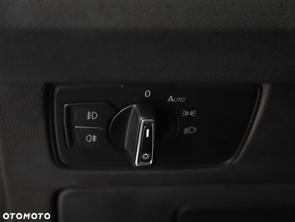 Volkswagen Passat Variant - 21