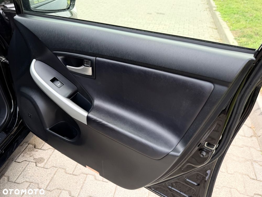 Toyota Prius 1.8 HSD Prestige - 19