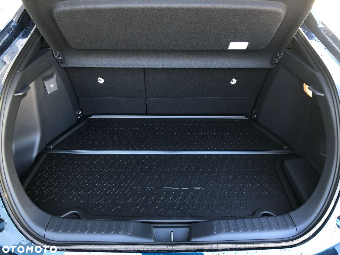 Toyota C-HR - 26