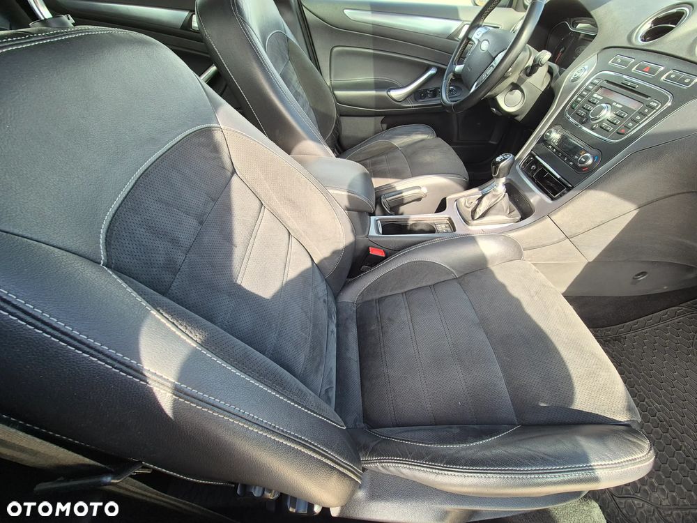 Ford Mondeo 2.0 TDCi Titanium S - 25