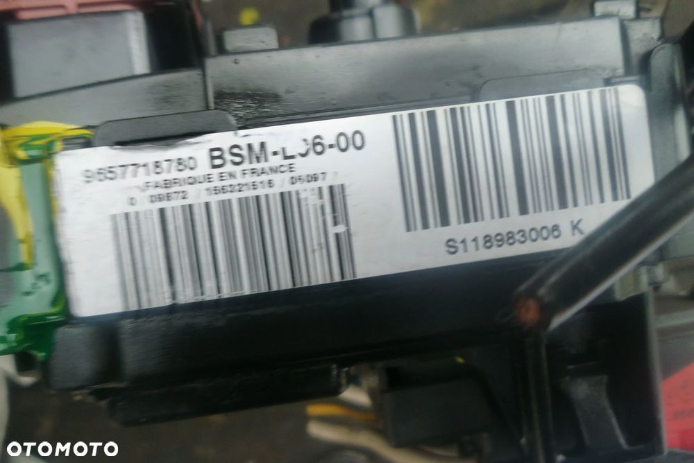 Skrzynka Moduł BSM-L06 Peugeot Citroen 9657718780 S118983006K - 3