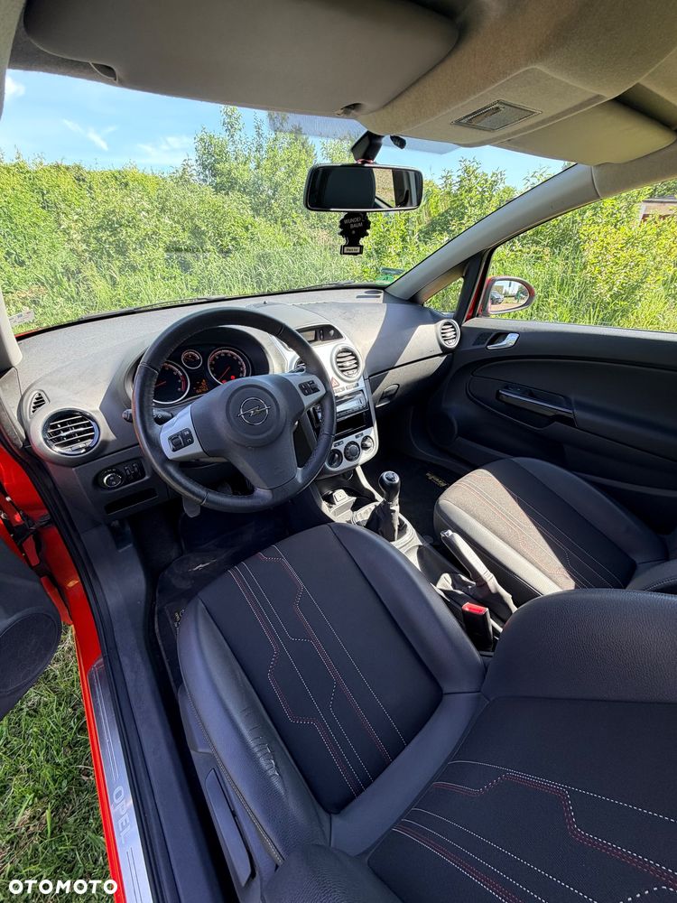 Opel Corsa 1.4 16V EcoFLEX Start-Stop 150 Jahre - 9