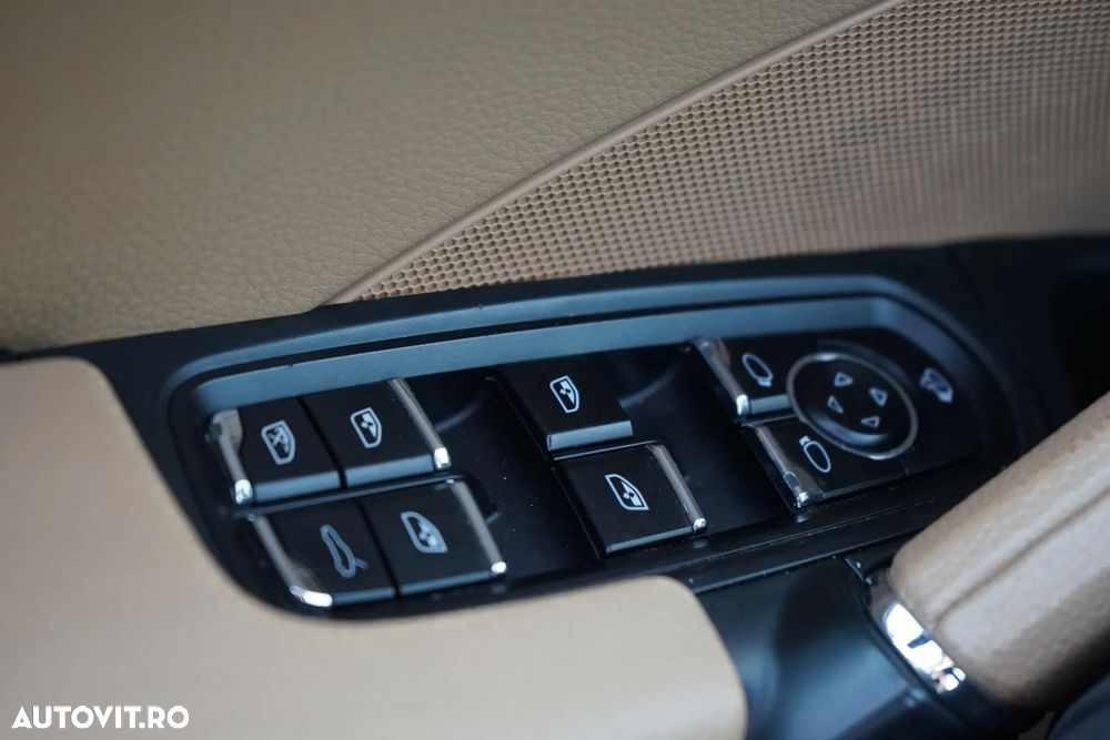 Porsche Cayenne - 28