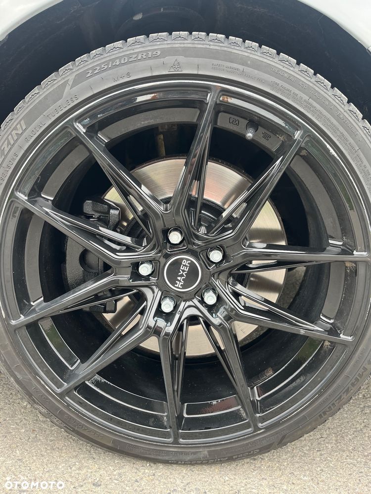 Kia Stinger - 4