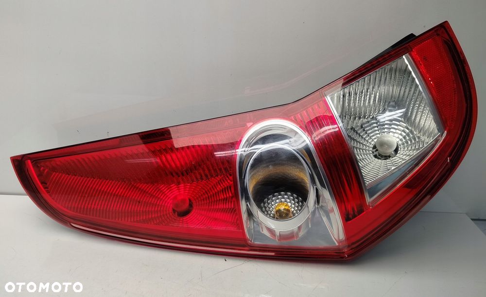 suzuki splash 08r- lampa lewy tył lewa tylna - 1