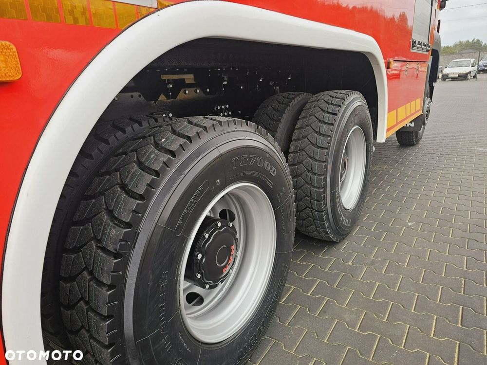 MAN TGS 26.440 6x6 9500 l woda + 950 piana Stolarczyk straż pożarna - 27