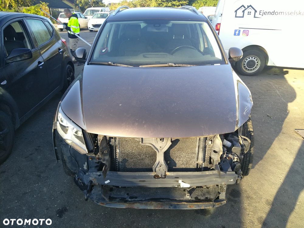 Volkswagen Tiguan - 2