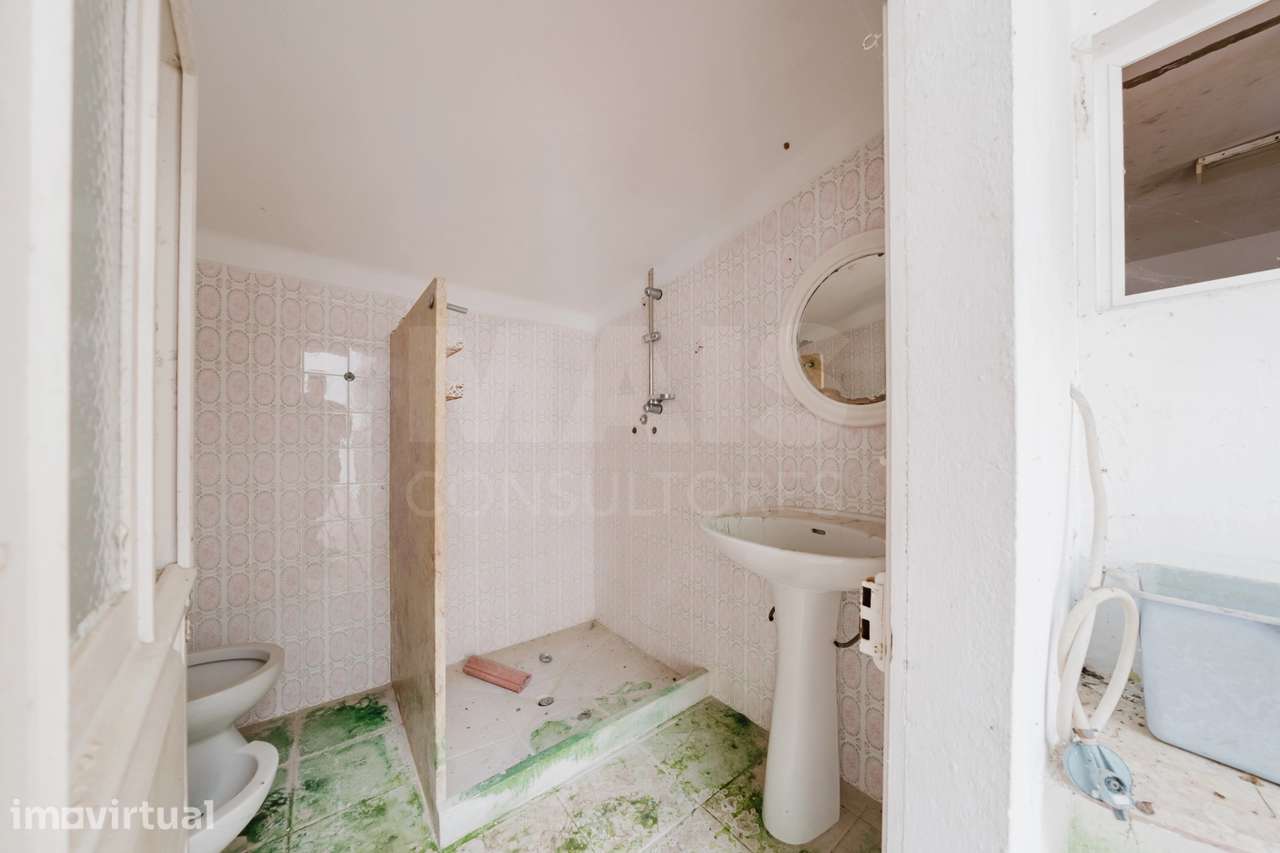 Moradia inserida num amplo terreno com 4.730 m² - Grande imagem: 5/35
