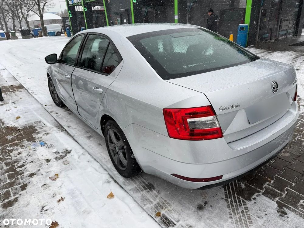 Skoda Octavia 1.4 TSI Ambition - 6