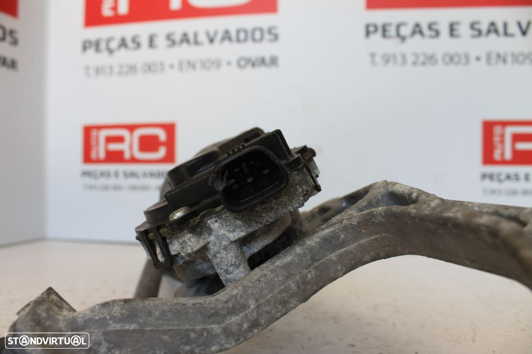 Limpa Para Brisas Toyota Auris de 2014 - 3