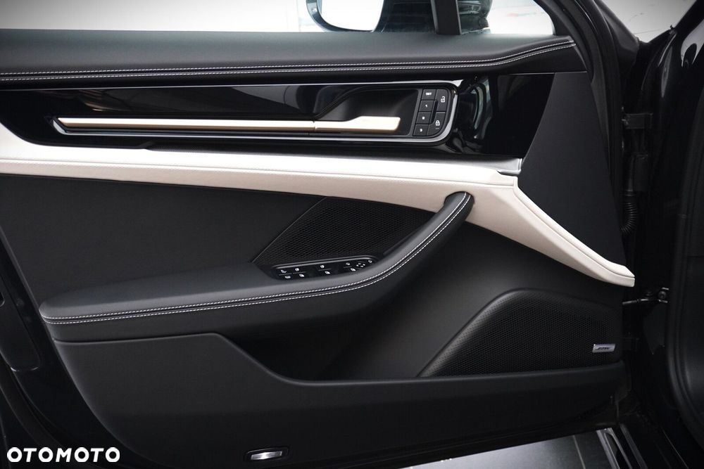 Porsche Panamera - 9