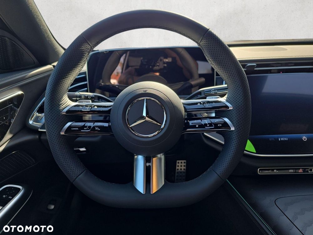 Mercedes-Benz Klasa E - 15