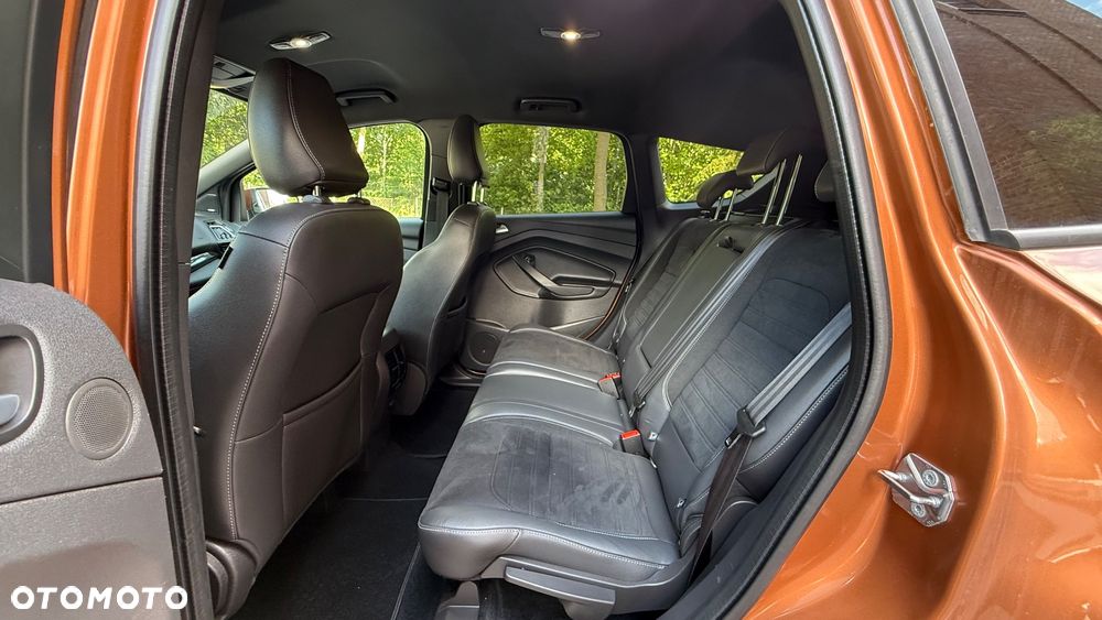 Ford Kuga 2.0 TDCi AWD ST-Line Black - 17