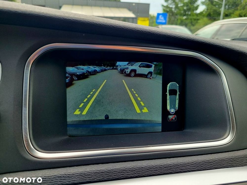 Volvo V40 D2 Momentum - 20