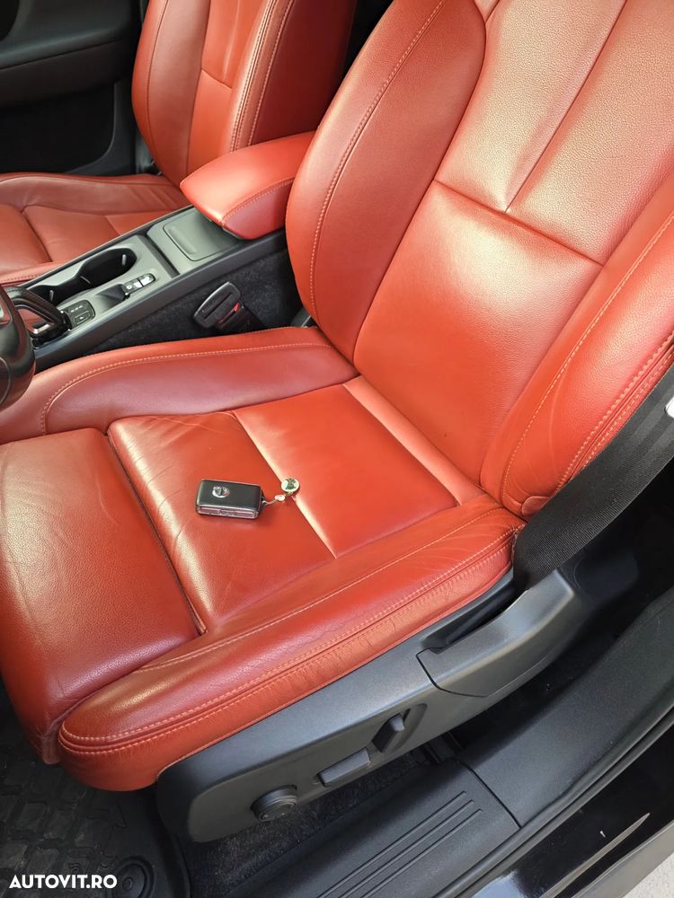 Volvo XC 40 D4 AWD Geartronic Momentum - 6