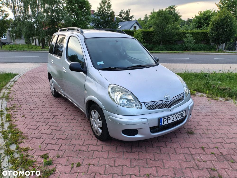 Toyota Yaris Verso 1.4 D-4D Sol - 17