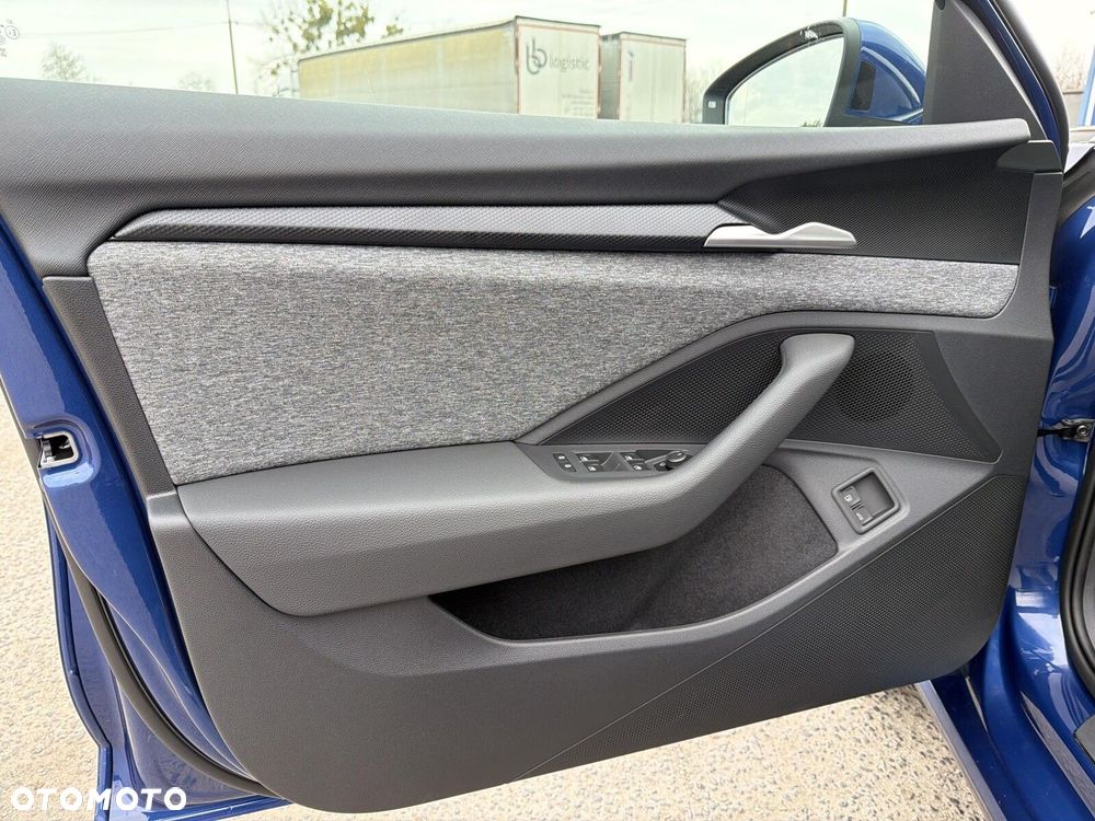 Skoda Superb 1.5 TSI Plug-in Hybrid Drive DSG - 11
