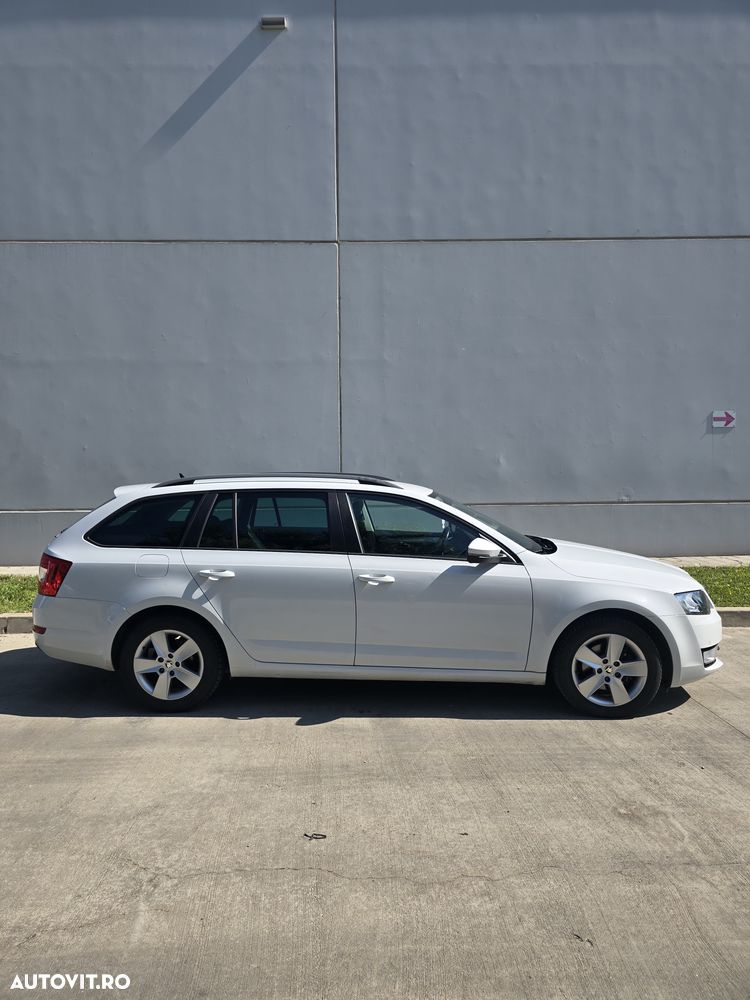Skoda Octavia 2.0 TDI DSG Ambition - 4
