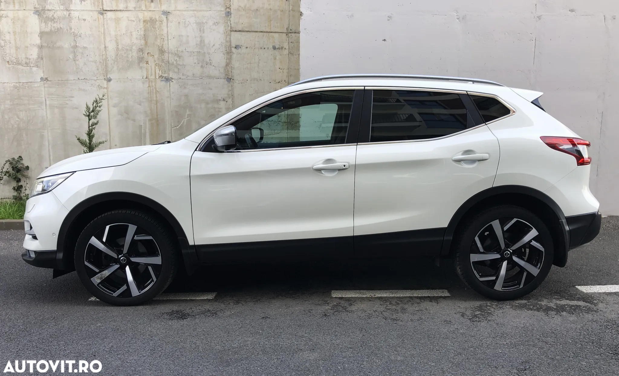Nissan Qashqai 1.5 DCI TEKNA+ - 24