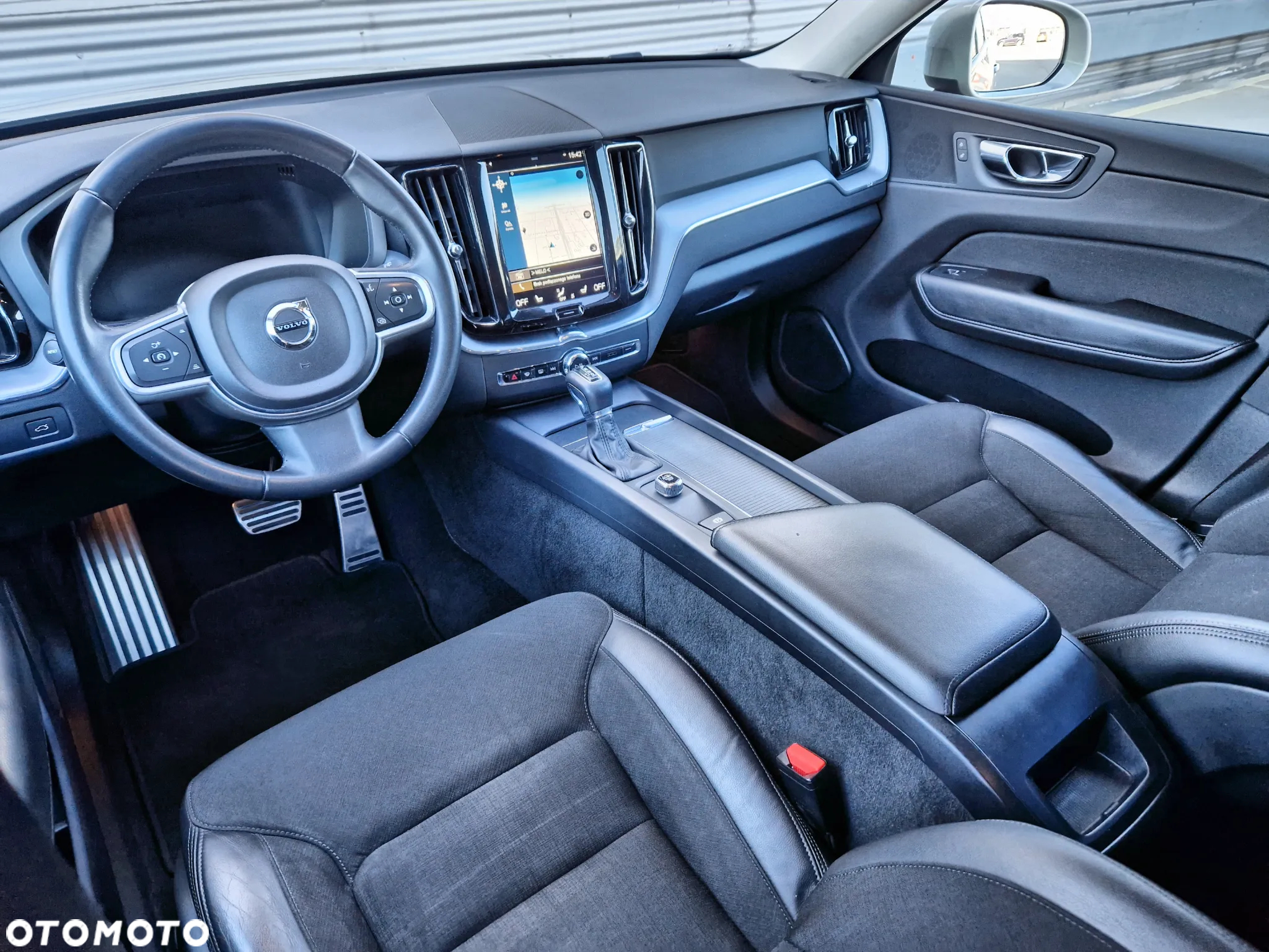 Volvo XC 60 D4 SCR Momentum - 21