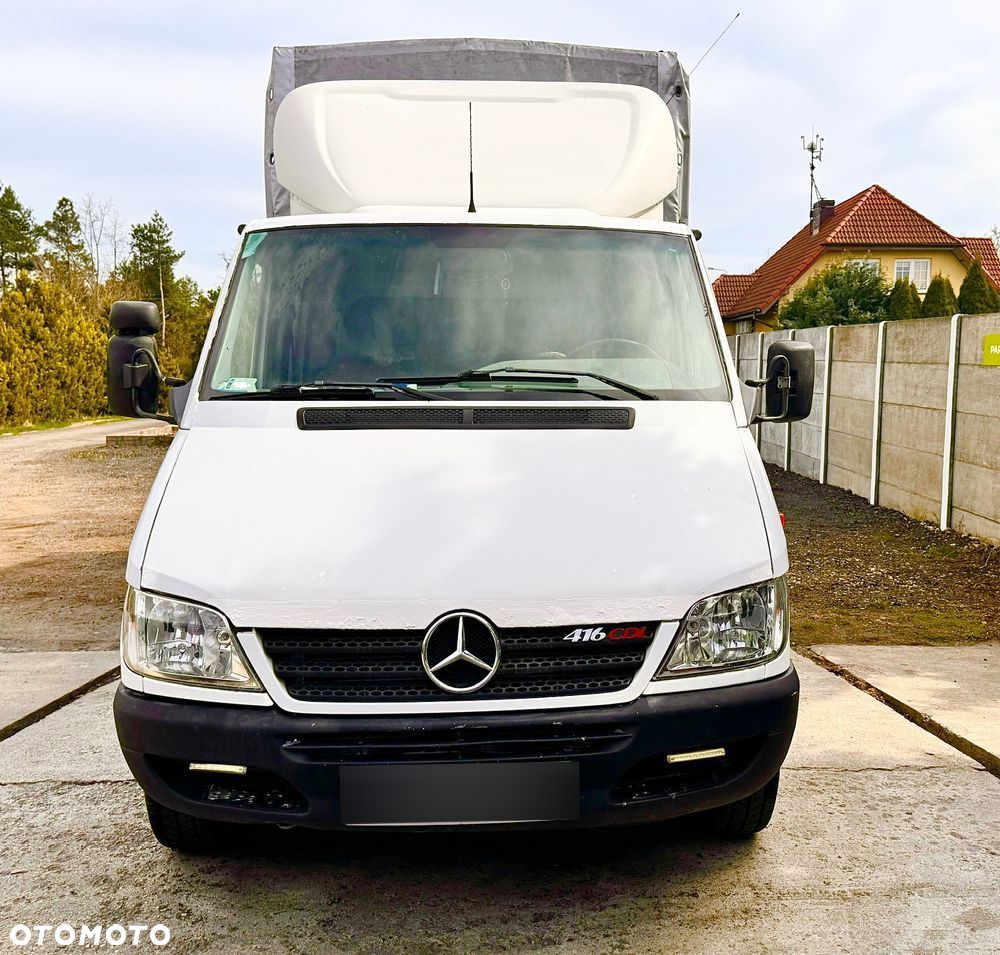 Mercedes-Benz Sprinter - 2