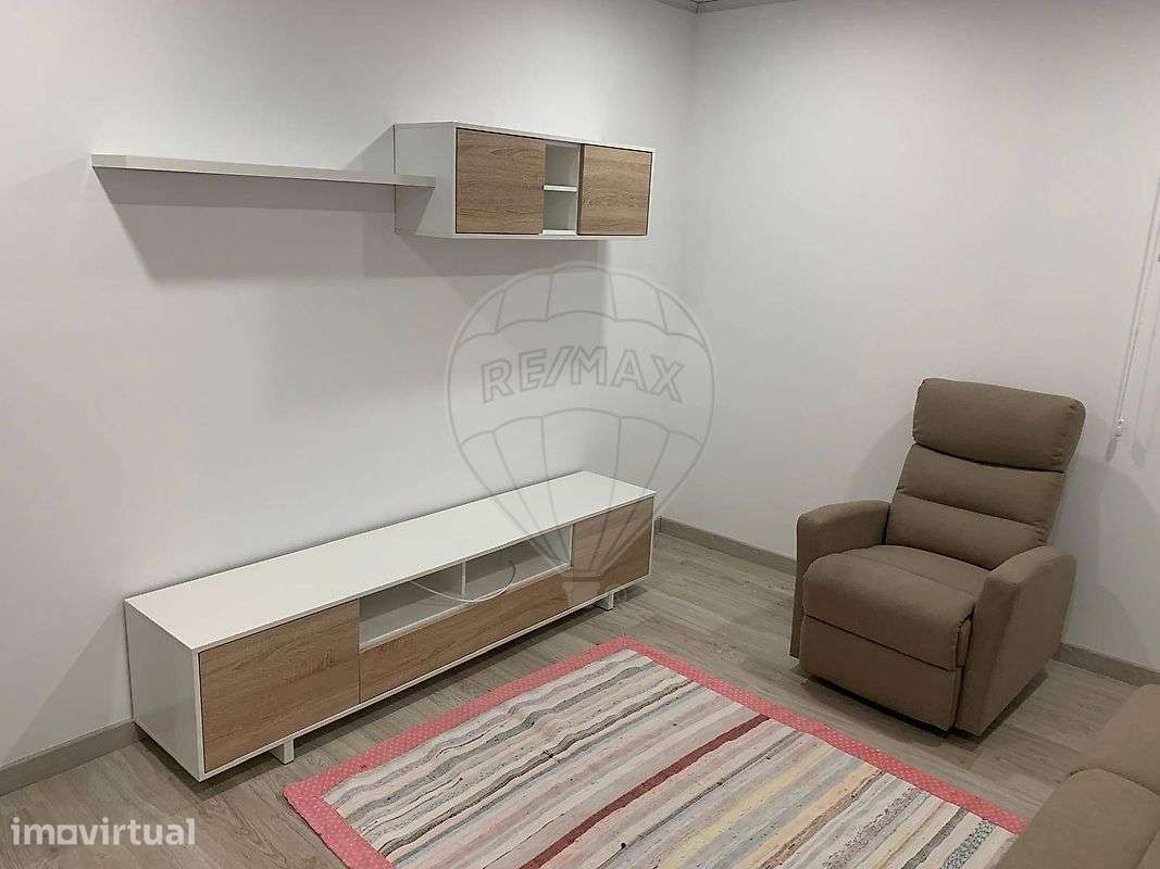 Moradia T2 para arrendamento - Grande imagem: 3/9