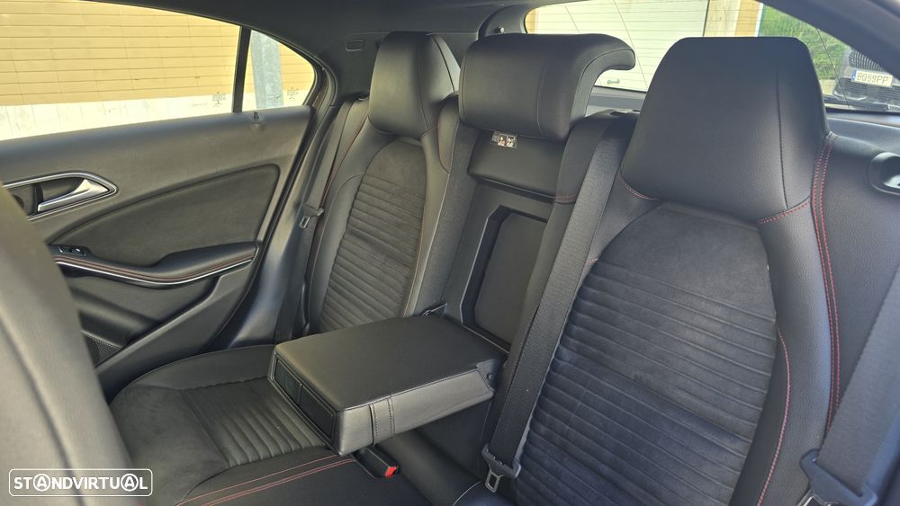 Mercedes-Benz A 180 CDI 7G-DCT AMG Line - 21