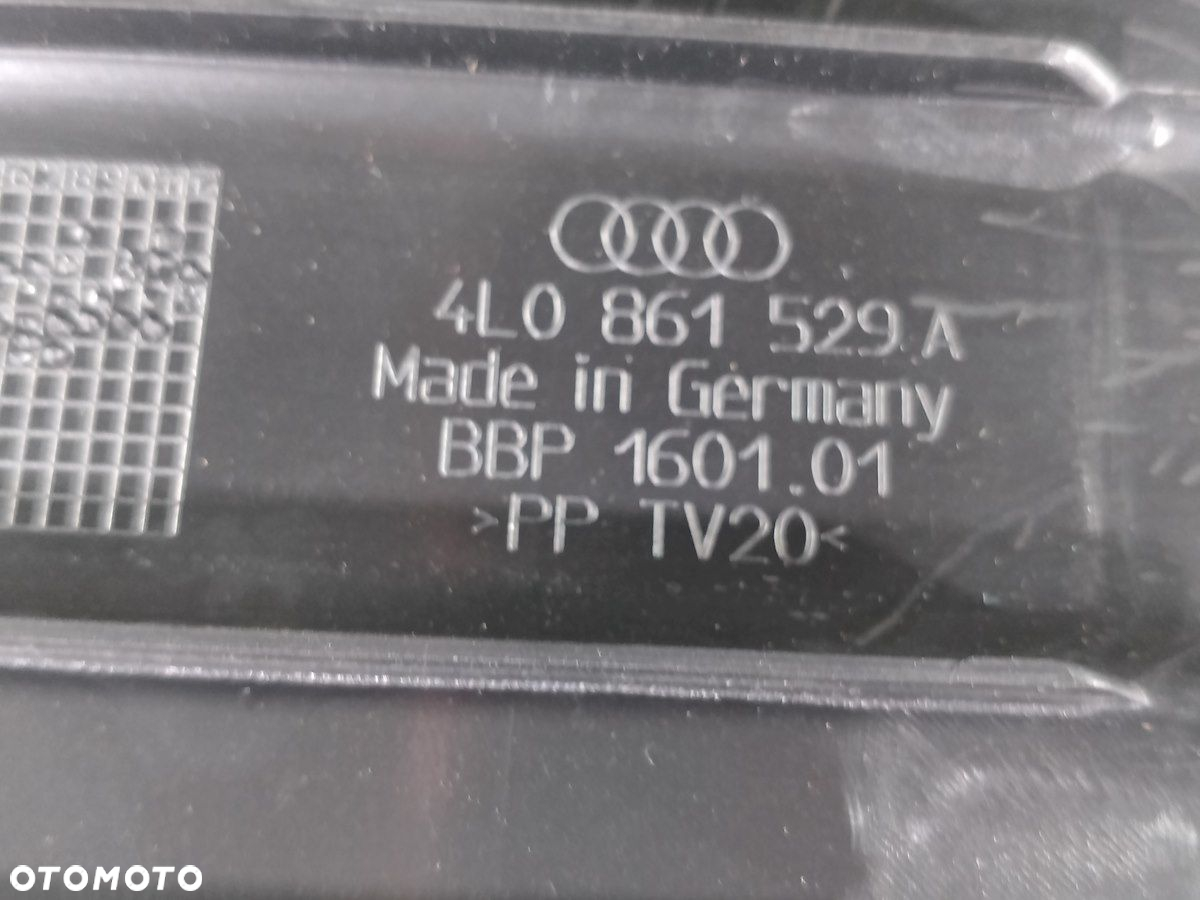 WKŁAD BAGAŻNIKA AUDI Q7 (2005-2015)  4L0861529A - 5