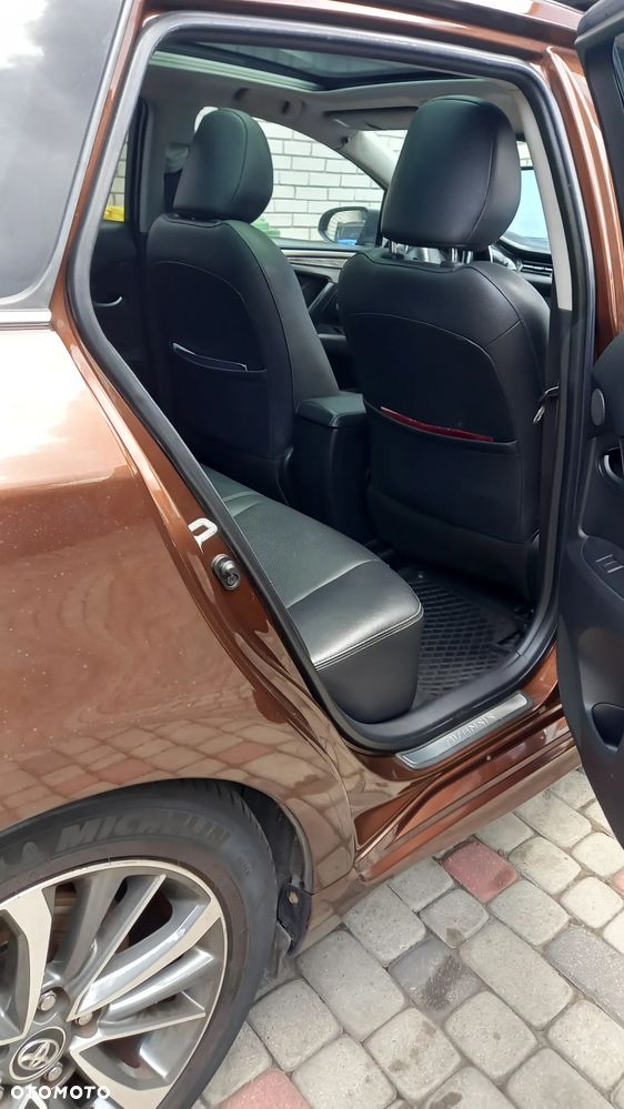 Toyota Avensis 2.0 Prestige MS - 3