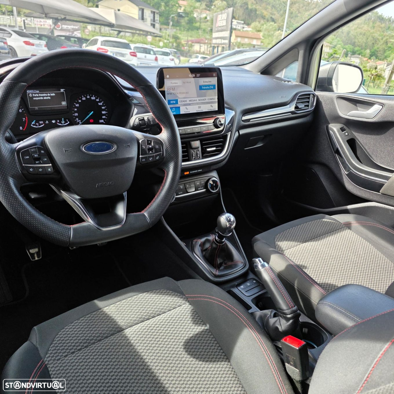 Ford Fiesta 1.0 EcoBoost MHEV ST-Line - 36