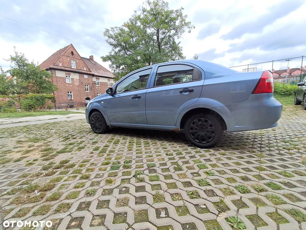 Chevrolet Aveo - 7